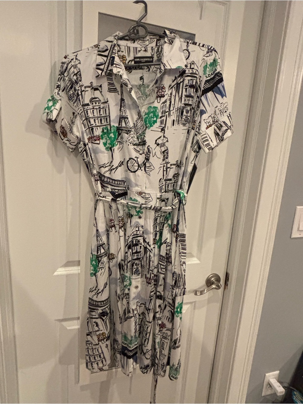 NWT Karl Lagerfeld Button-Front Shirt Dress with Illustrated Paris Print Size 8